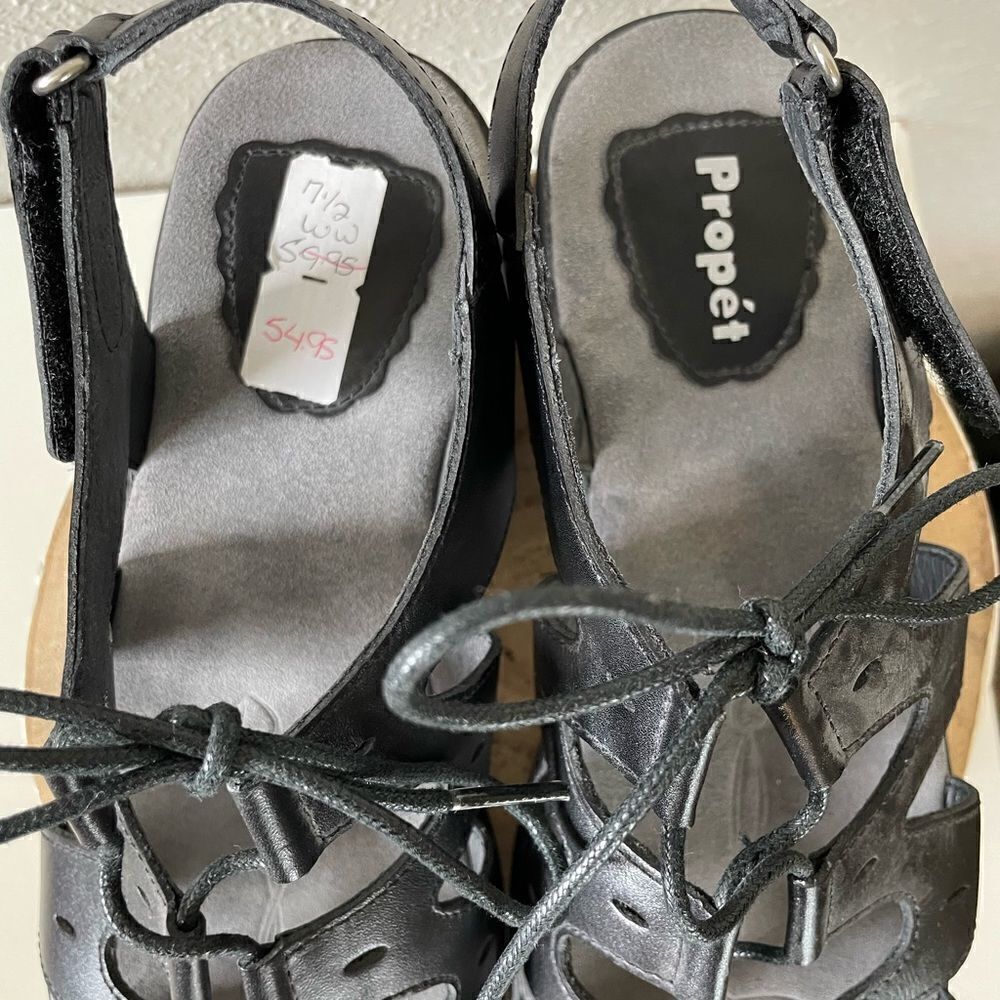 NWOT Propet Black Leather Sandals Size 7.5 - Picture 3 of 6
